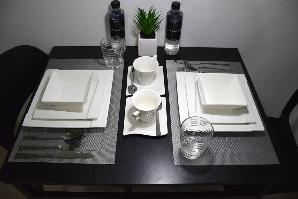 Jazz Makati Luxury Apartment มะนิลา ภายนอก รูปภาพ