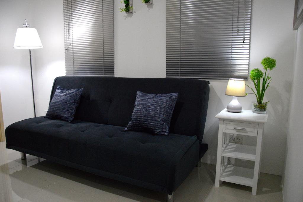 Jazz Makati Luxury Apartment มะนิลา ภายนอก รูปภาพ
