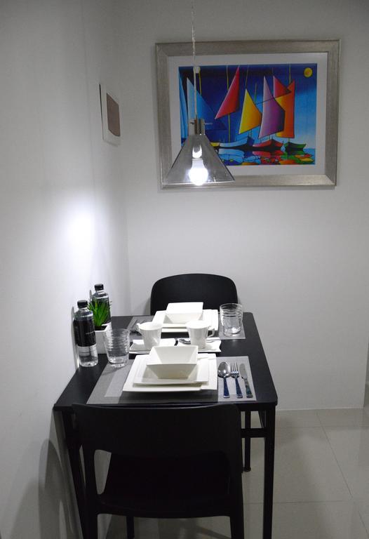 Jazz Makati Luxury Apartment มะนิลา ภายนอก รูปภาพ