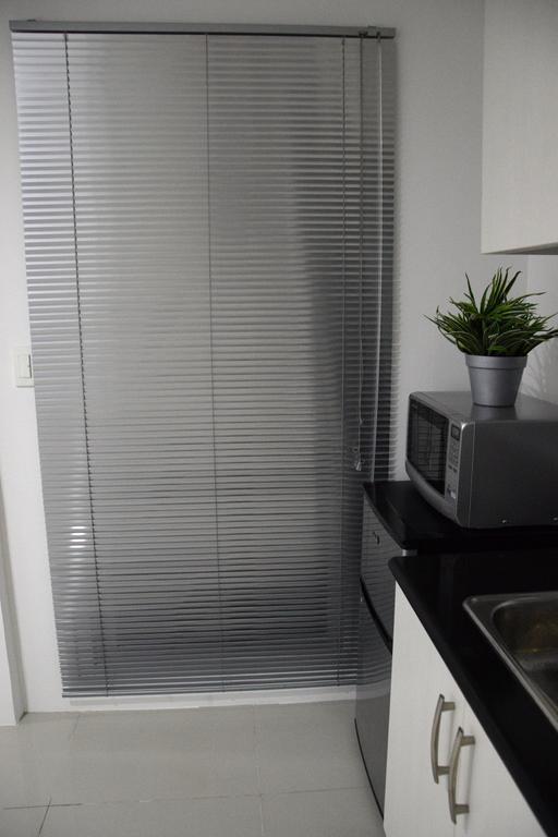 Jazz Makati Luxury Apartment มะนิลา ภายนอก รูปภาพ