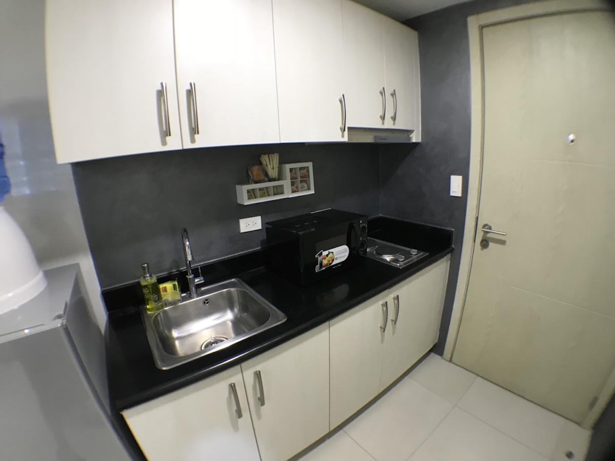 Jazz Makati Luxury Apartment มะนิลา ภายนอก รูปภาพ